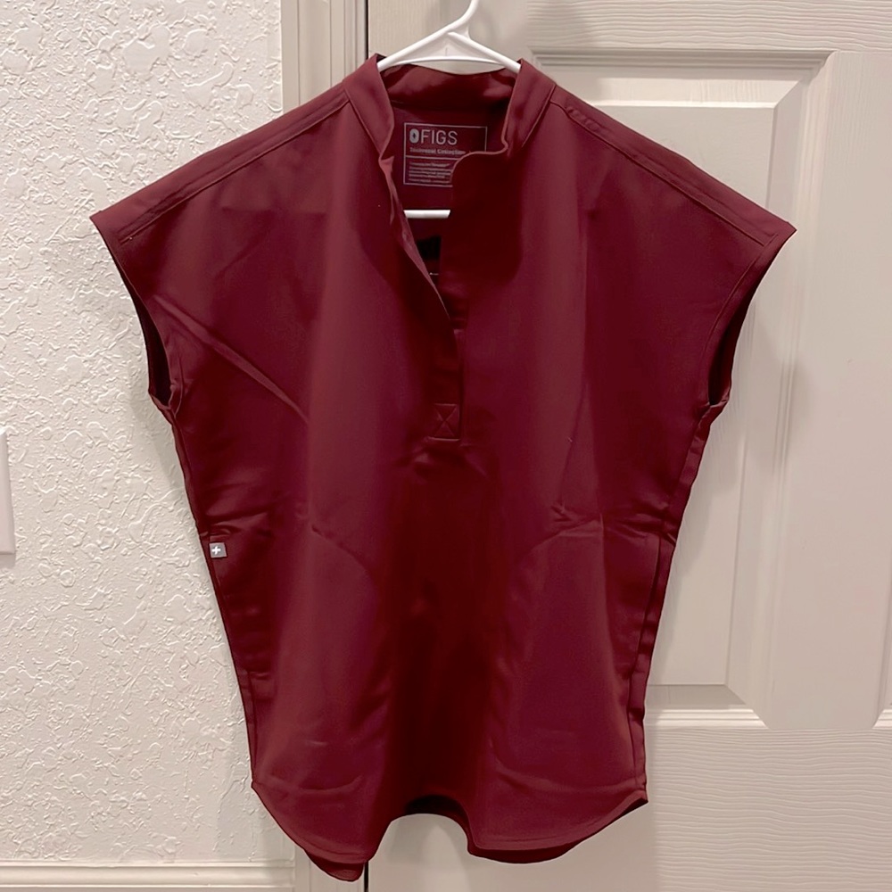 FIGS Rafaela oversized scrub top